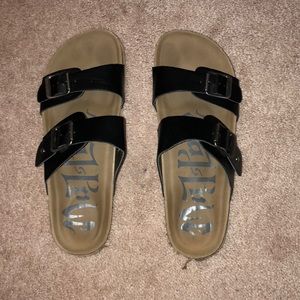 Mad love Two strap sandal
